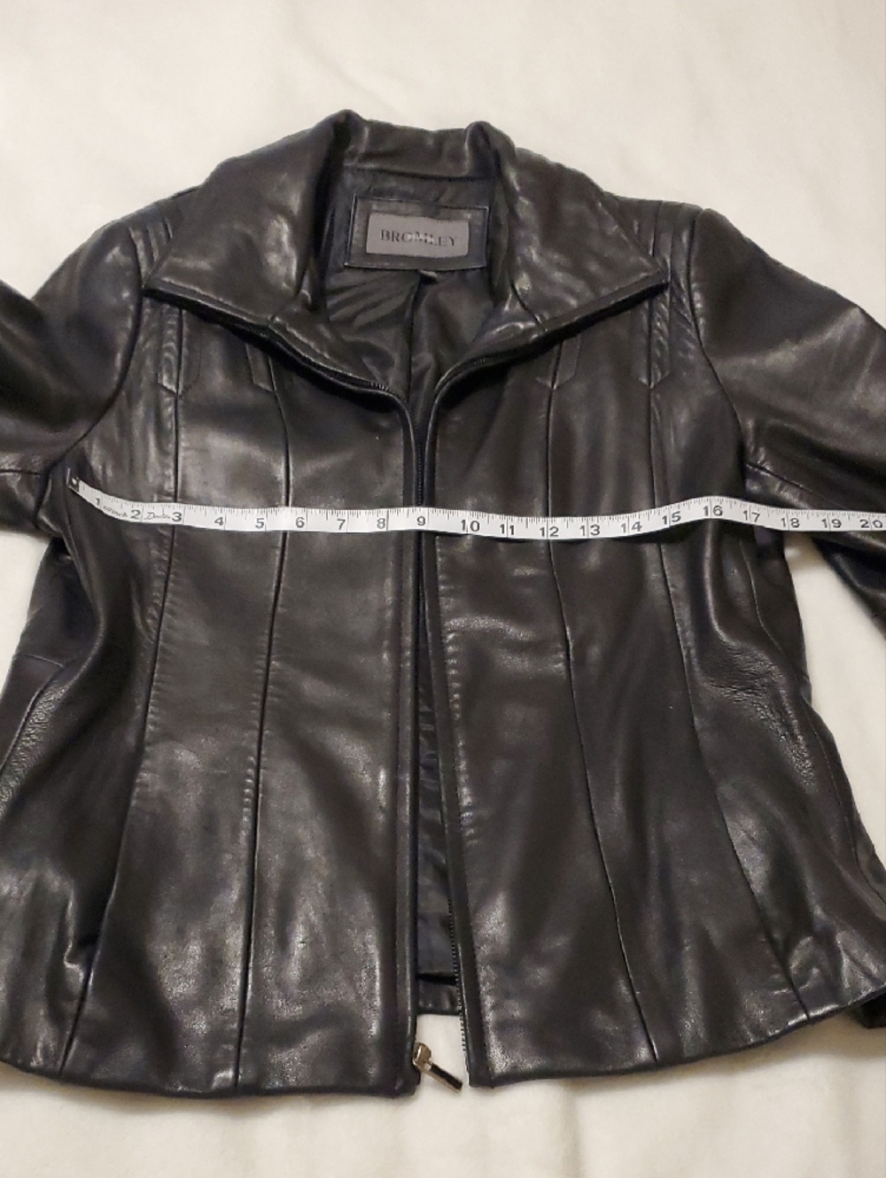 Bromley Sheen Soft Leather Zip-Front Women's Jacket in Black - Picture 7 of 15